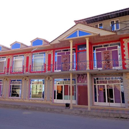 Bed and Breakfast Tubram S Ailəvi Qonaq Evi Şǝki Exterior foto